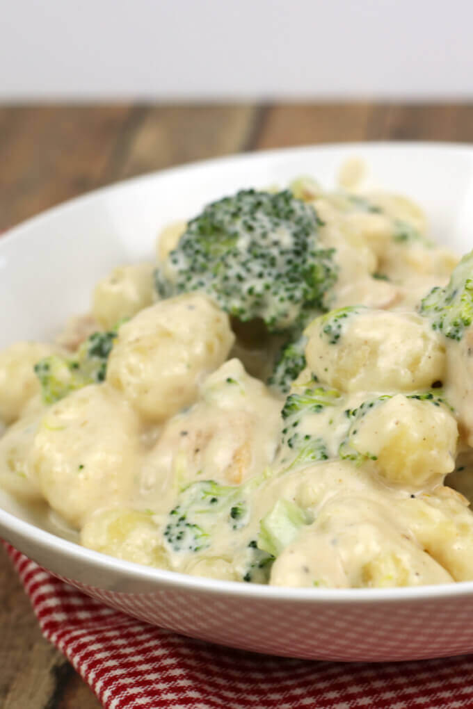 Gnocchi Parmesan Garlic Sauce With Broccoli It Is A Keeper