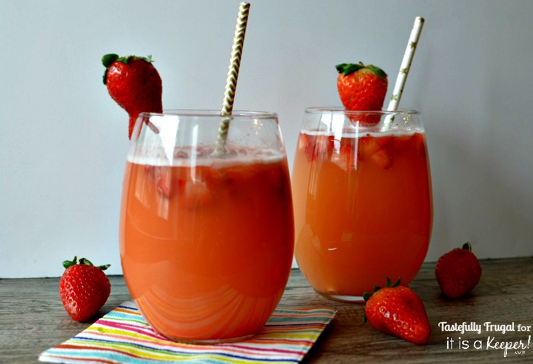 Strawberry Pineapple Spritzer: An Easter Mocktail