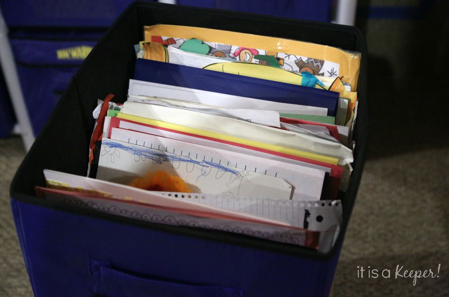 A fool proof way to keep school work organized with FREE printables C1