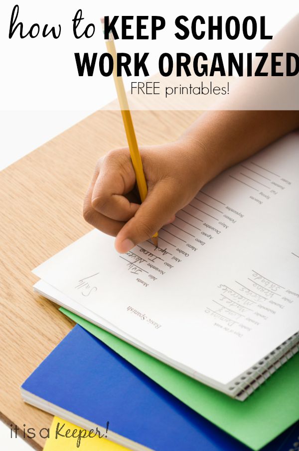 A fool proof way to keep school work organized with FREE printables