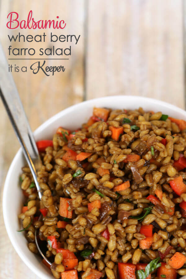 Balsamic Wheatberry Farro Salad - this healthy grain salad recipe is easy to make when you use my trick
