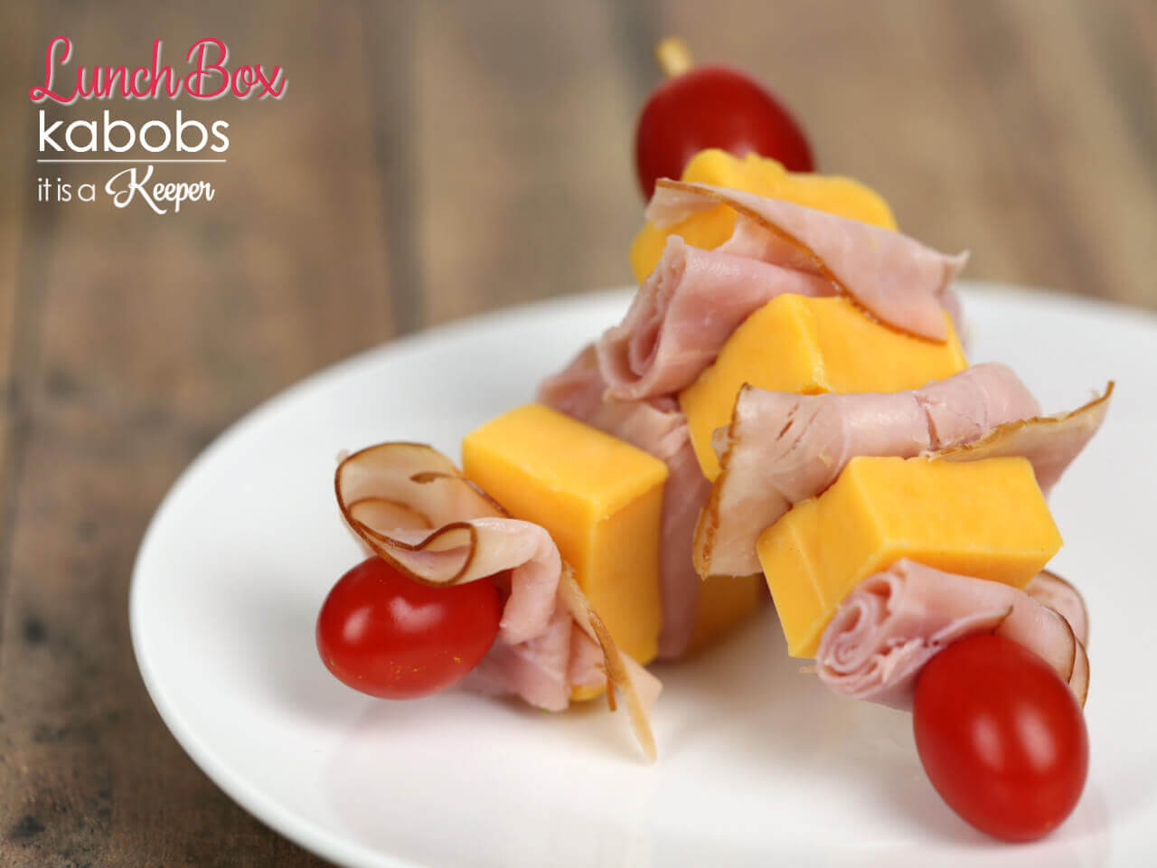 Lunch Box Kabobs - these are a fun kid approved lunch idea