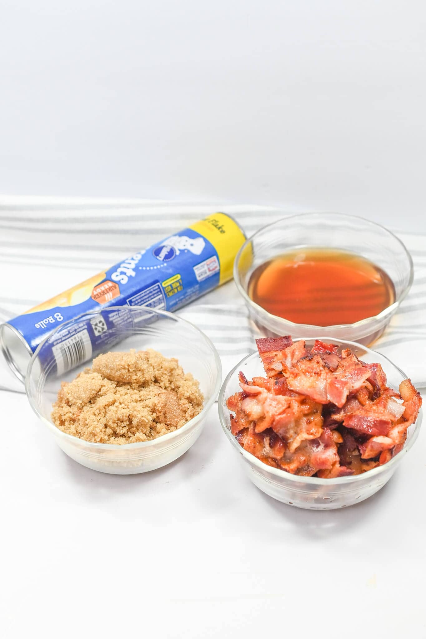 Rolls, brown sugar and maple syrup.