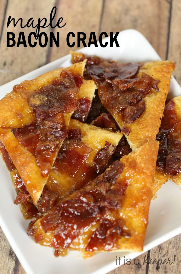 This easy Maple Bacon Crack recipe is addicting! You'l want to make 2 batches! 
