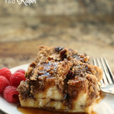 Cinnamon Streusel French Toast Casserole - this easy breakfast casserole recipe is assembled the night before and baked in the morning