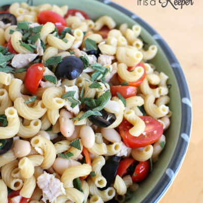 Tuna Pasta Salad - This mayo free pasta salad with tuna is a healthy quick and easy recipe