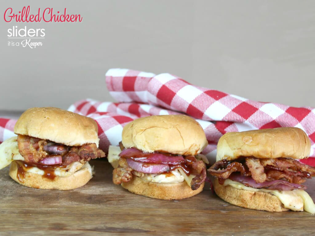 Grilled Chicken Sliders - this easy sandwich recipe will have your family begging for more
