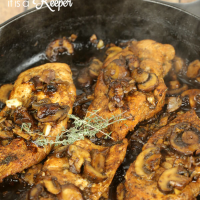 Skillet Balsamic Chicken - this easy recipe is ready in under 30 minutes