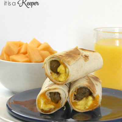 Sausage and Egg Taquitos - this easy make ahead breakfast recipe is great on the go