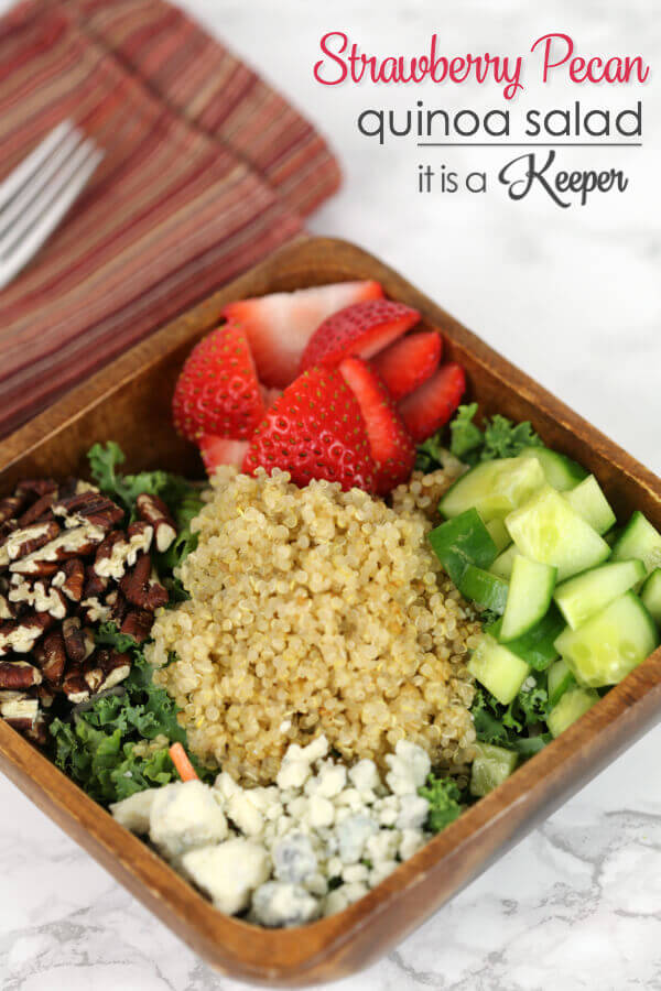 Strawberry Pecan Quinoa Salad - I'm addicted to this scrumptious and health salad 