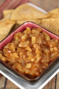 Apple Pie Dip - this easy apple pie dip recipe is perfect for fall