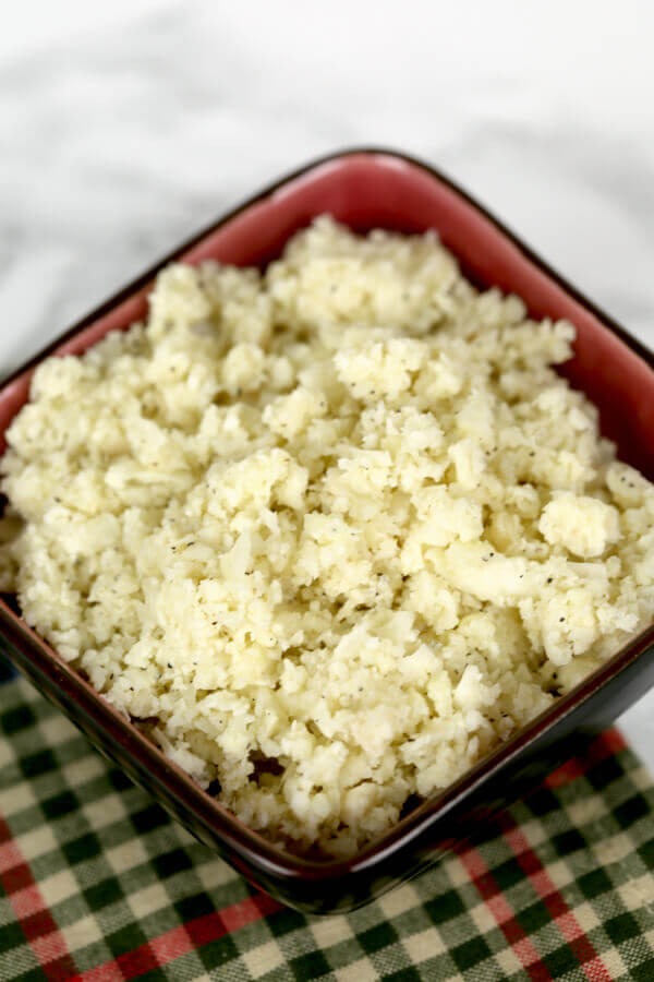 Garlic Parmesan Cauliflower Rice - this is an easy, healthy, low-carb side dish recipe
