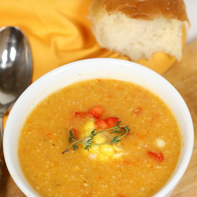 Roasted Sweet Corn Chowder - this flavorful soup is bursting with sweet corn flavor