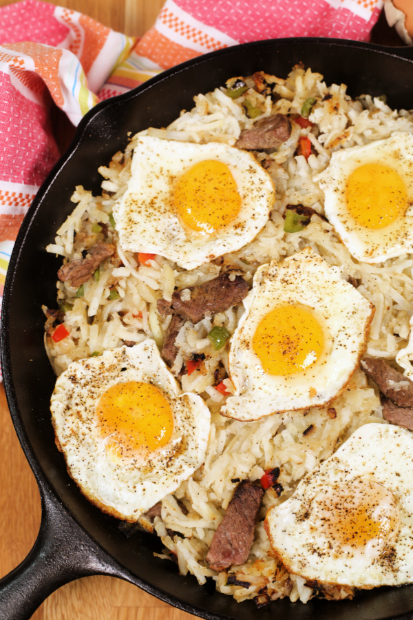 Easy Breakfast Skillets with Steak and Eggs