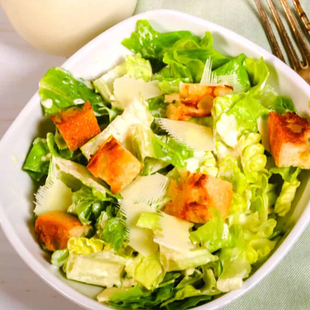 Easy Caesar Salad - It Is a Keeper