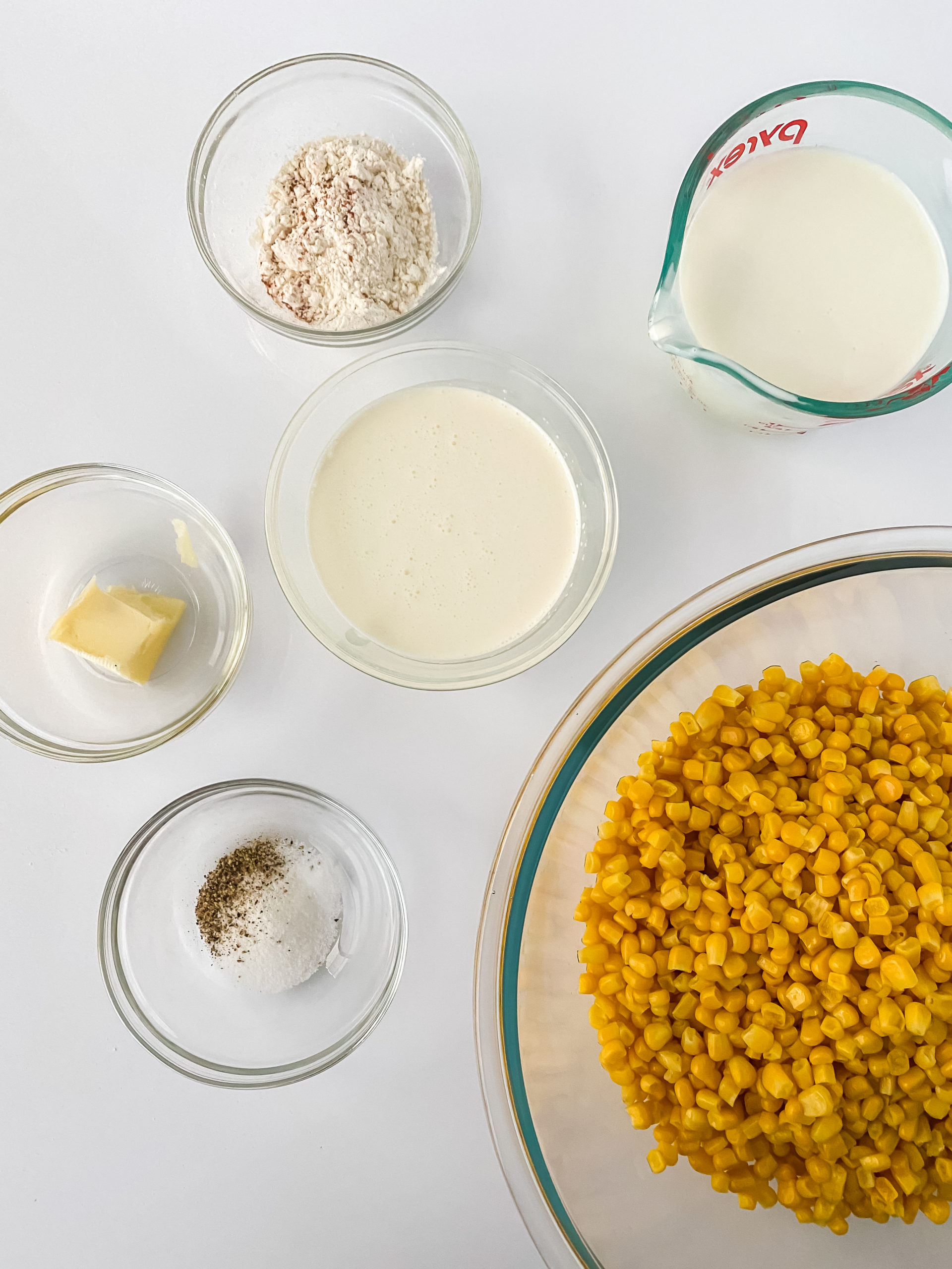 Corn, cream and spices for corn dish.