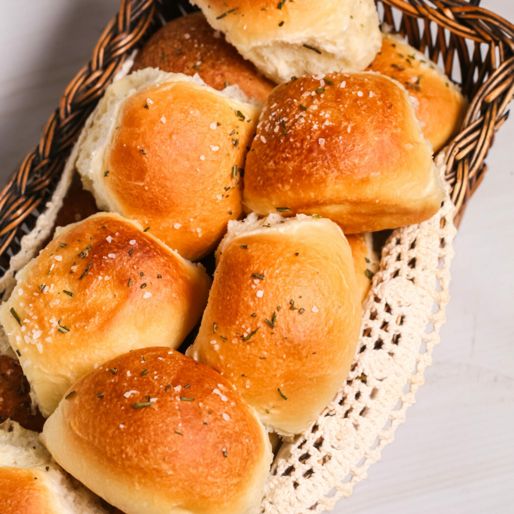 Buttery Dinner Rolls with Rosemary