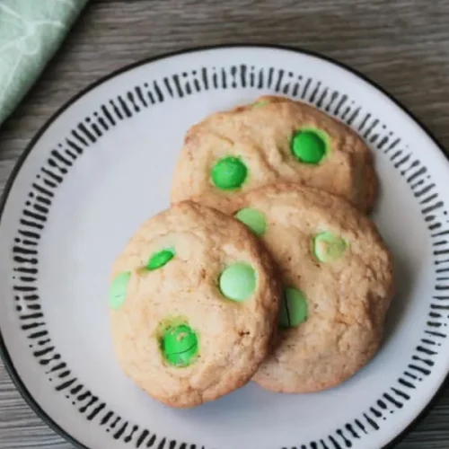Easy mint chocolate chip cookies