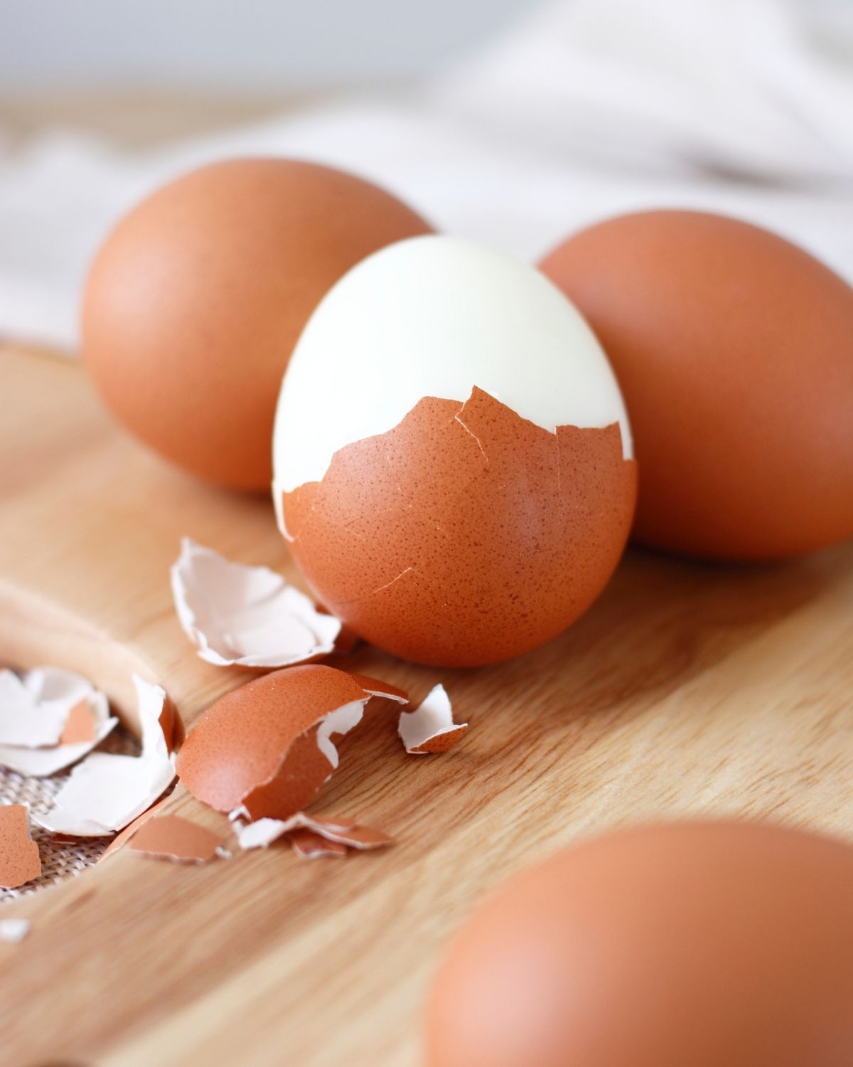 Easy Peel Cooked Eggs (5 Ways)
