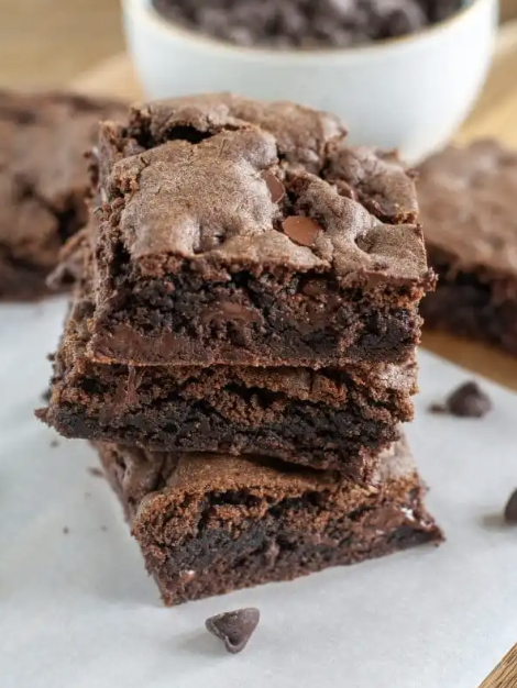 Sweet and simple cake mix brownies