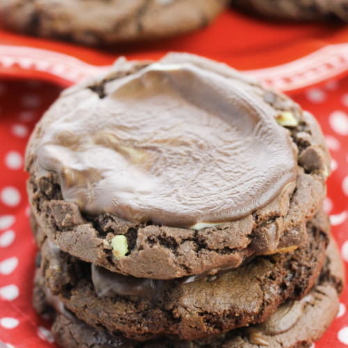 Delicious cake mix mint chip cookies