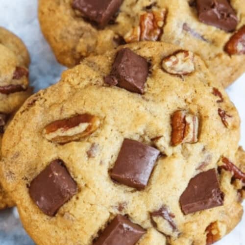 A close up on the snickers cookies.