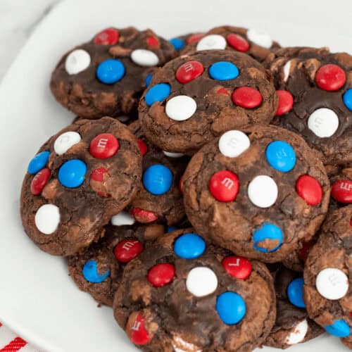 A white plate of 4th of July Cookies.