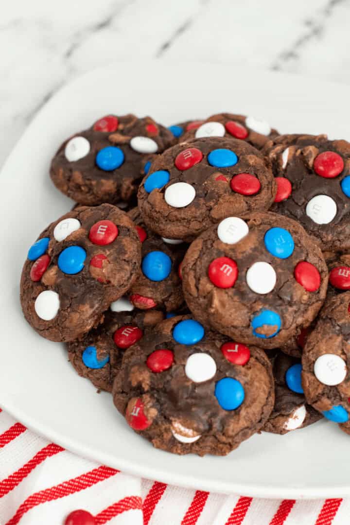A white plate of 4th of July Cookies.