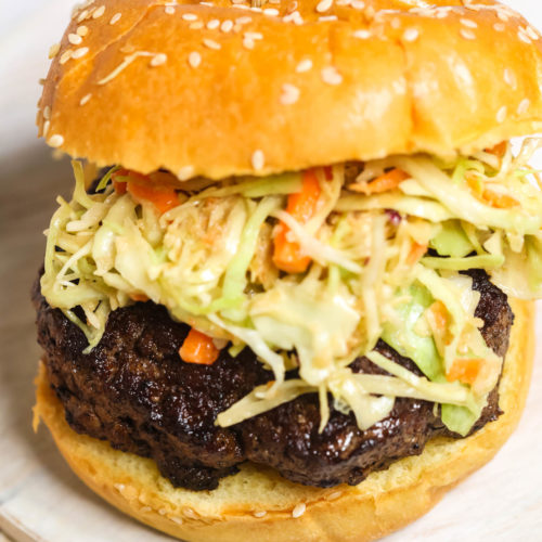 A close up on the asian burger.