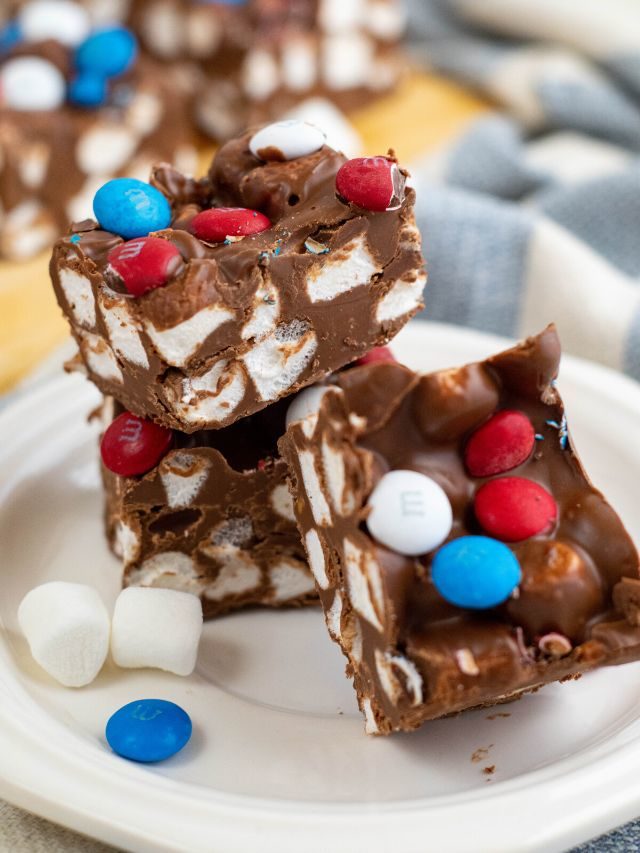 CHOCOLATE PEANUT BUTTER MARSHMALLOW SQUARES