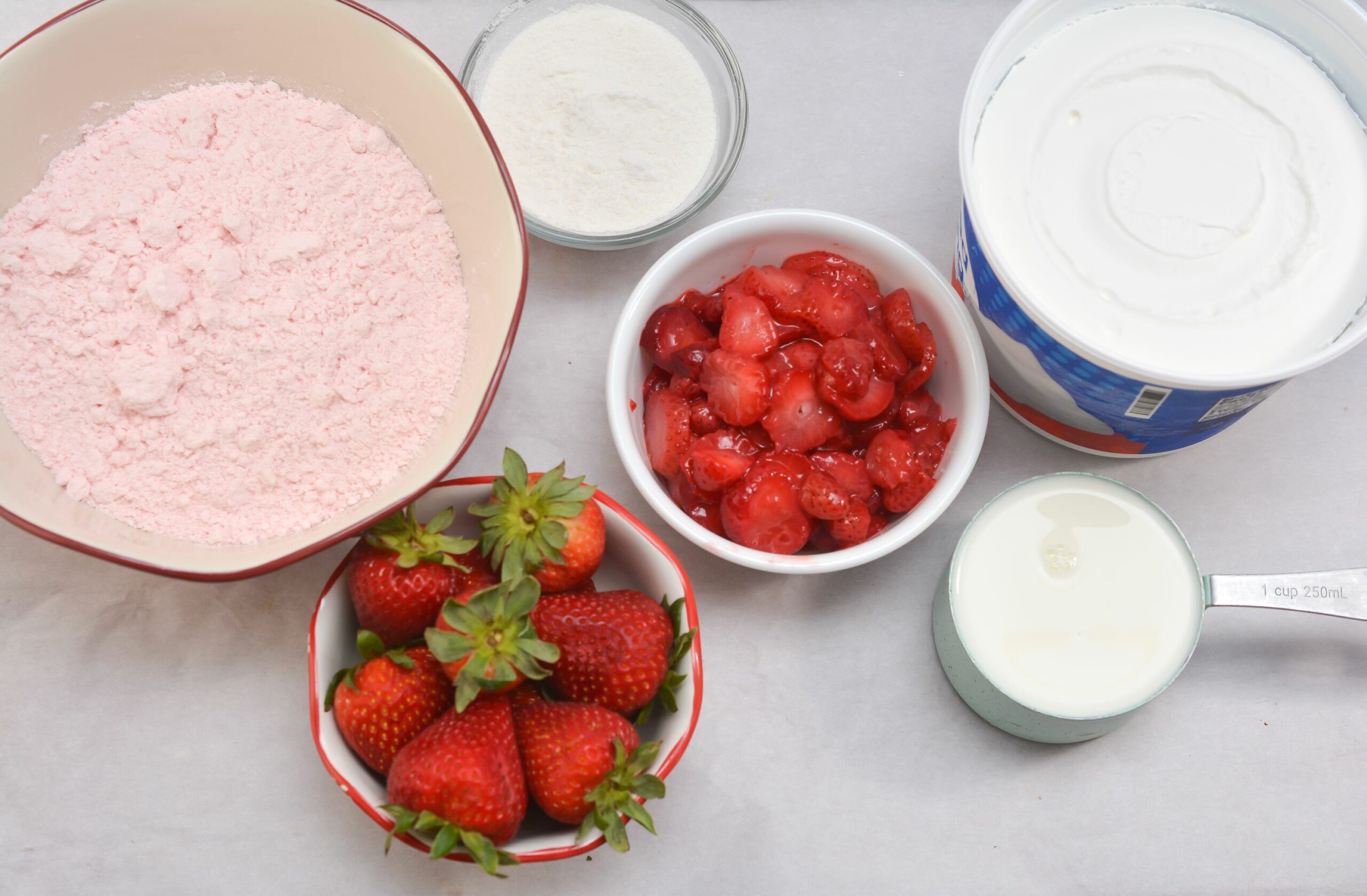 Cake mix, strawberries and cake mixes.