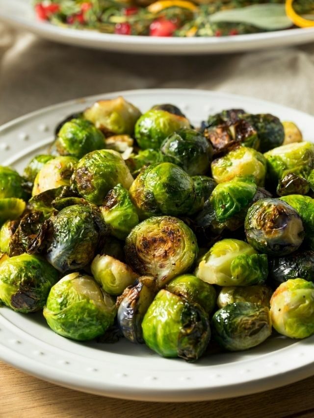 GARLIC PARMESAN BRUSSEL SPROUTS