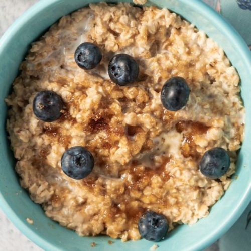 Oatmeal with Blueberries - WEBSTORY COVER