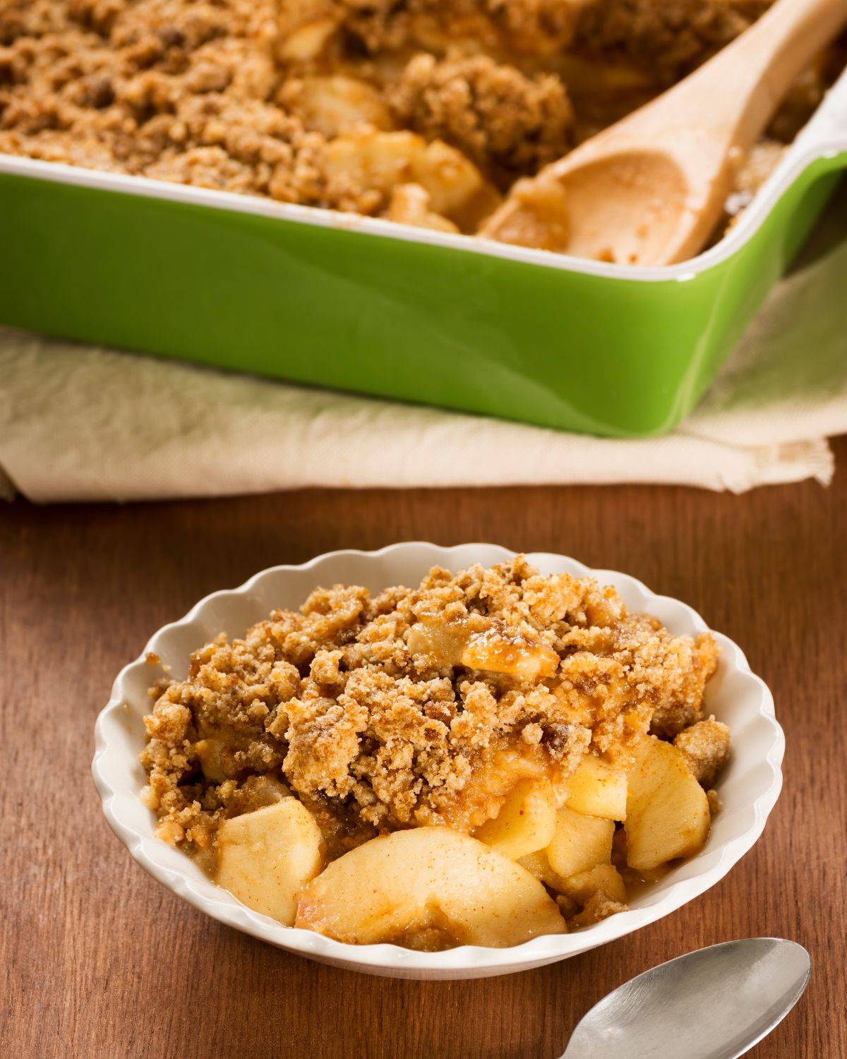 A bowl of the Easy Apple Crumble.