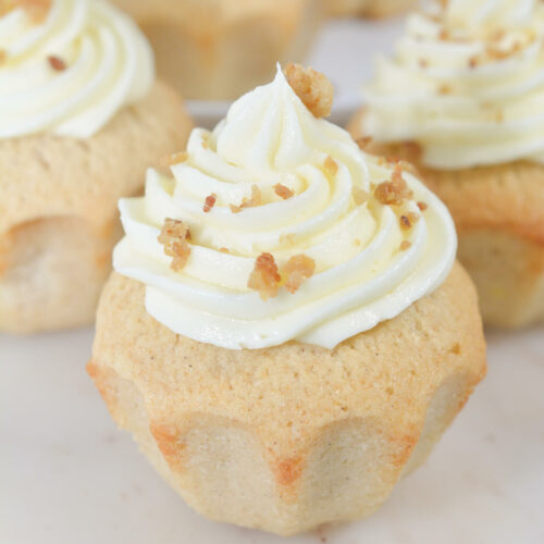 French Toast Cinnamon Cupcakes with Maple Frosting