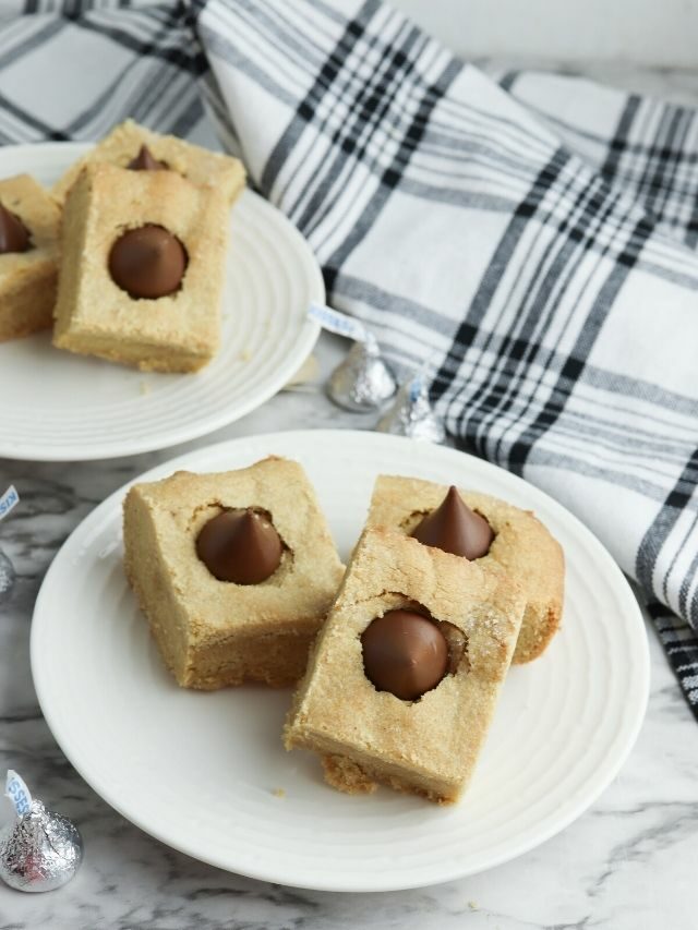 PEANUT BUTTER COOKIE BARS
