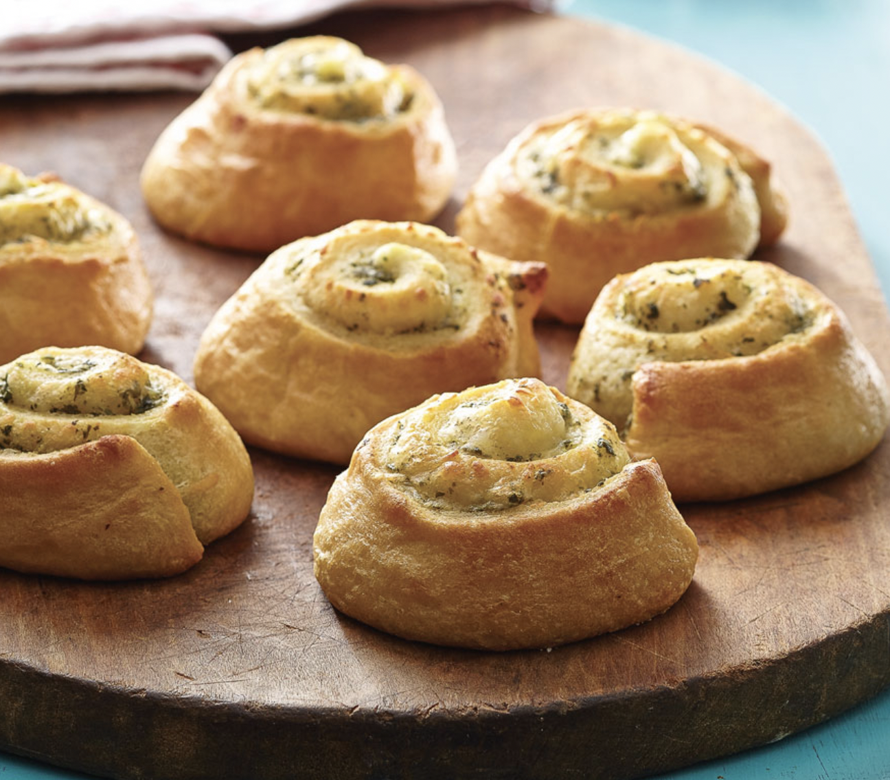 Delectable cheesy pesto pinwheels