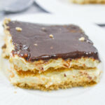 A side view of the no bake eclair Cake.