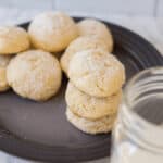 Milk and cheesecake cookies.