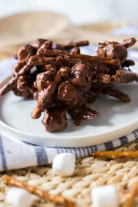 A plate of Chocolate Peanut Butter Haystacks.