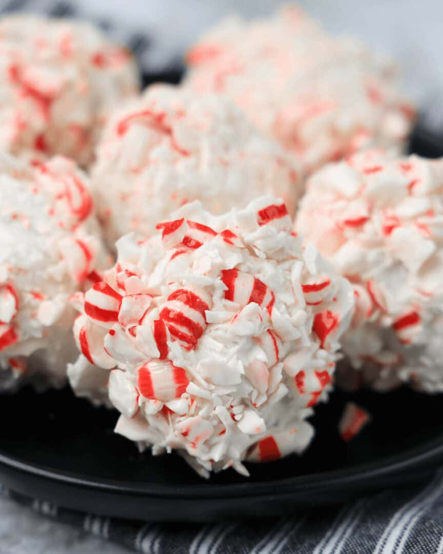 A plate of Mint oreo truffles.