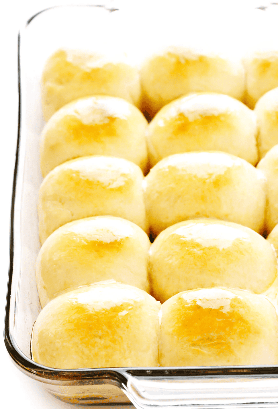 Simple and delicious dinner rolls