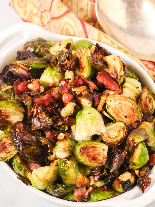 CRISPY BRUSSELS SPROUTS WITH PROSCIUTTO