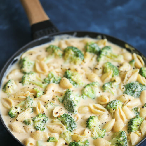 Delicious and Creamy Broccoli Mac and Cheese