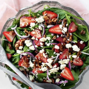 Delicious Strawberry Spinach Salad with Feta