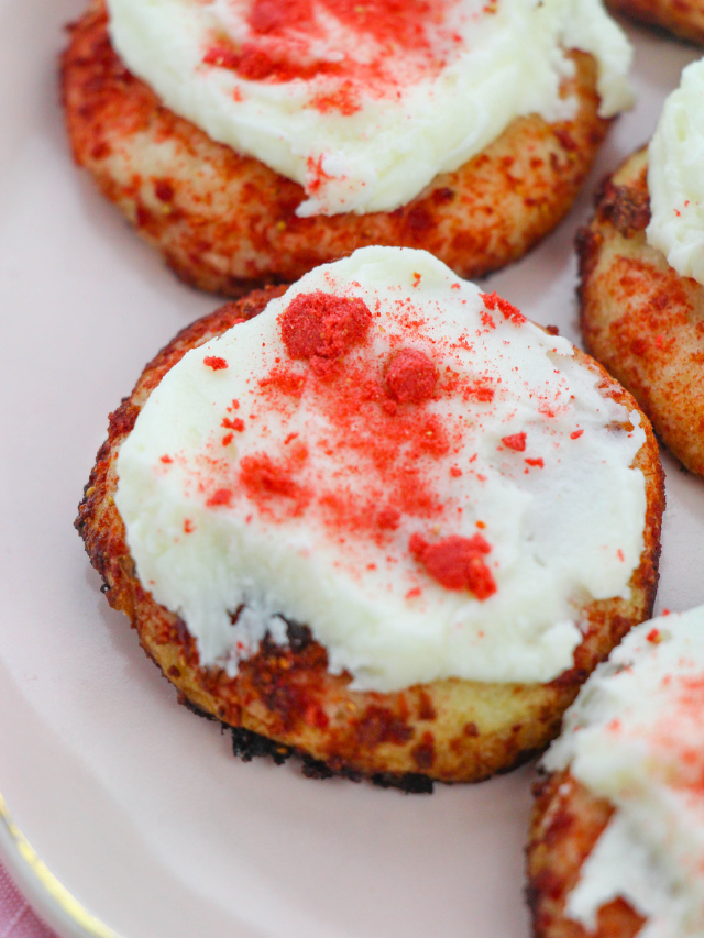 STRAWBERRY CRUNCH COOKIES
