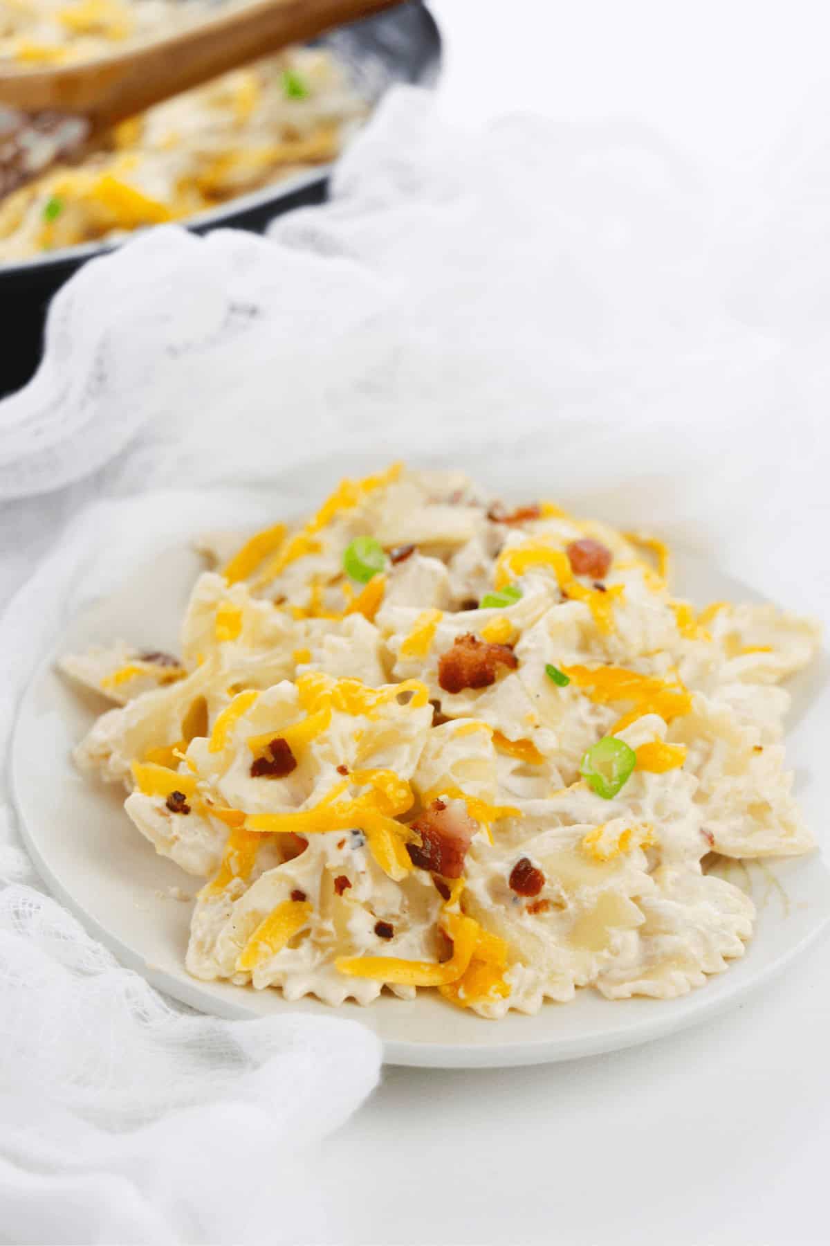 A side view of the crack chicken pasta.