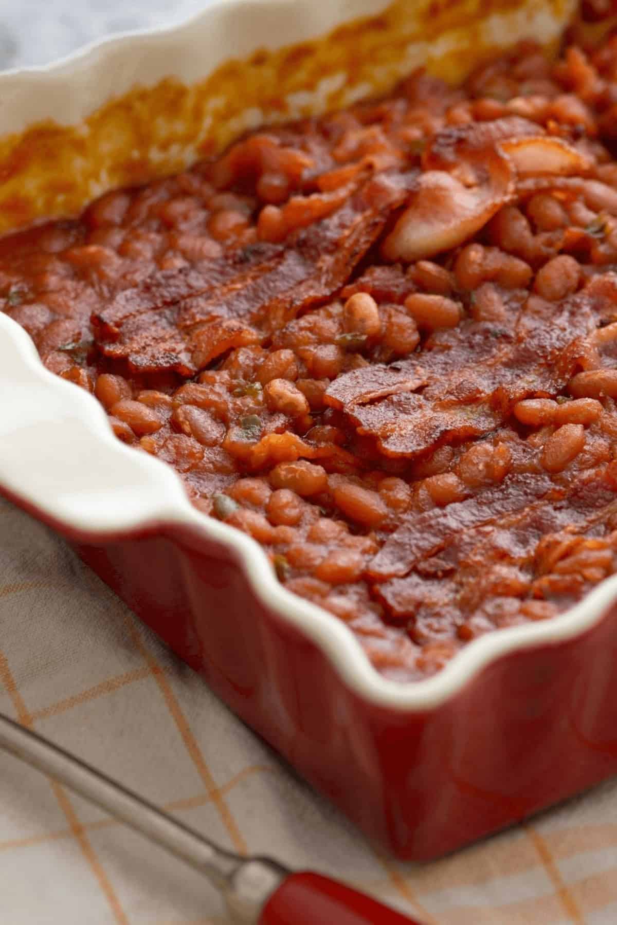 A side view of the casserole dish of beans.