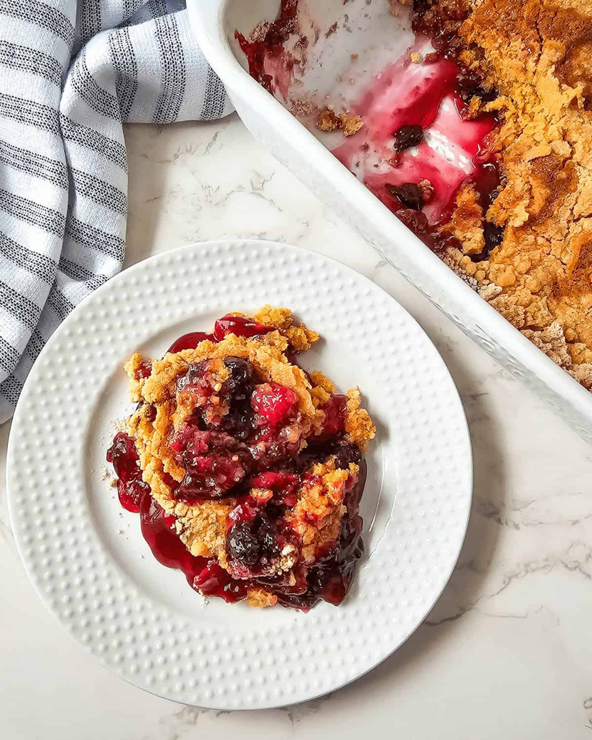 A view of the dessert and the baking dish.