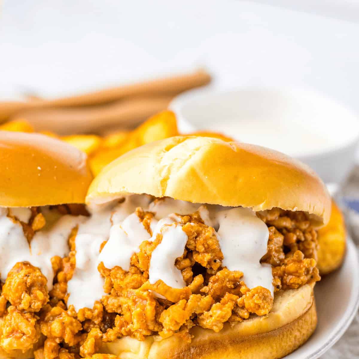 Slow Cooker Buffalo Chicken Sloppy Joes